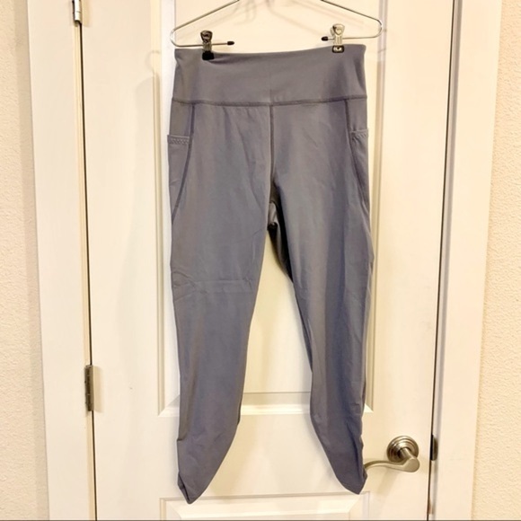 FREE PEOPLE High-Waisted Cut-Out Ankle Wave Rider Active Workout Leggings - Picture 3 of 6